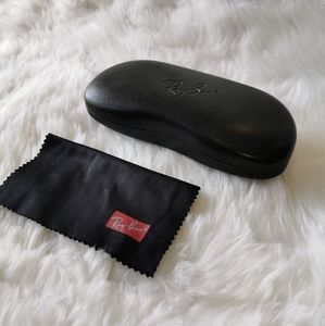 🌈 4/$30 Ray-Ban Glasses Case